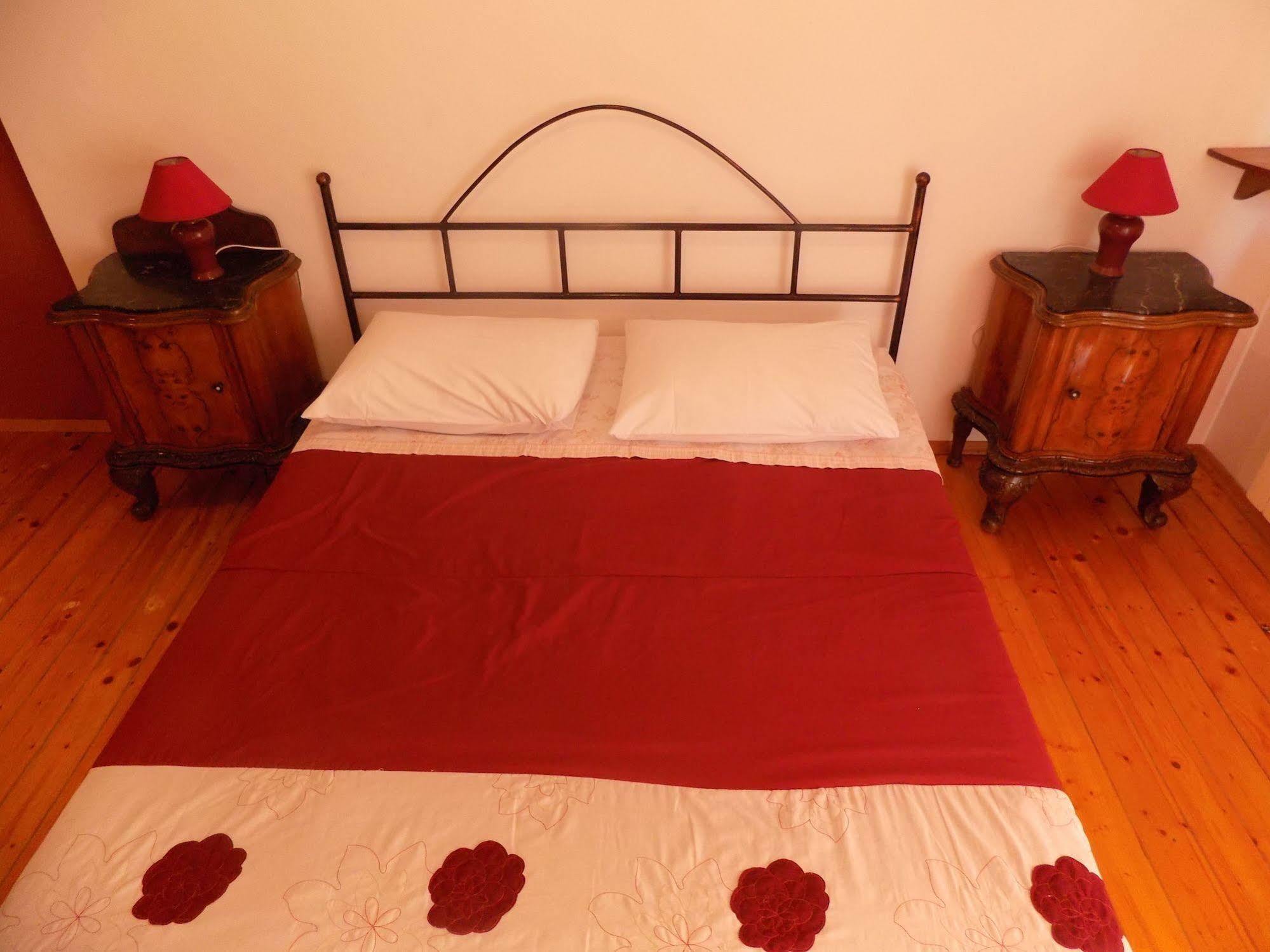 Rooms And Apartment Feral Rovinj Bagian luar foto